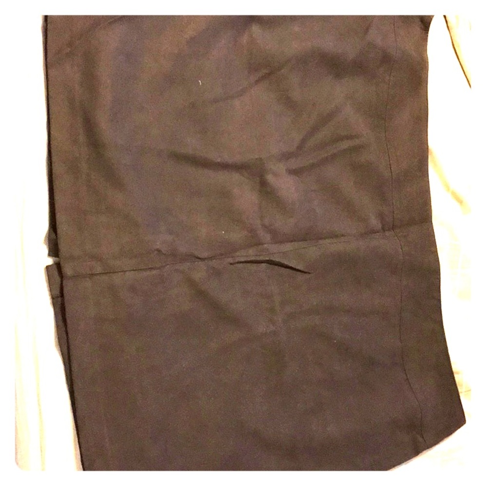🌟SALE 2/$15🌟Women’s suede like brown skirt 26